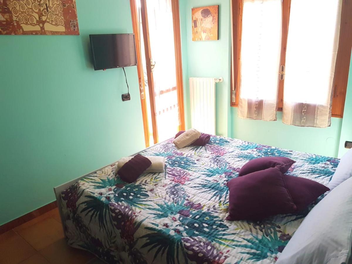 Casa Madda Bed & Breakfast Selargius ภายนอก รูปภาพ