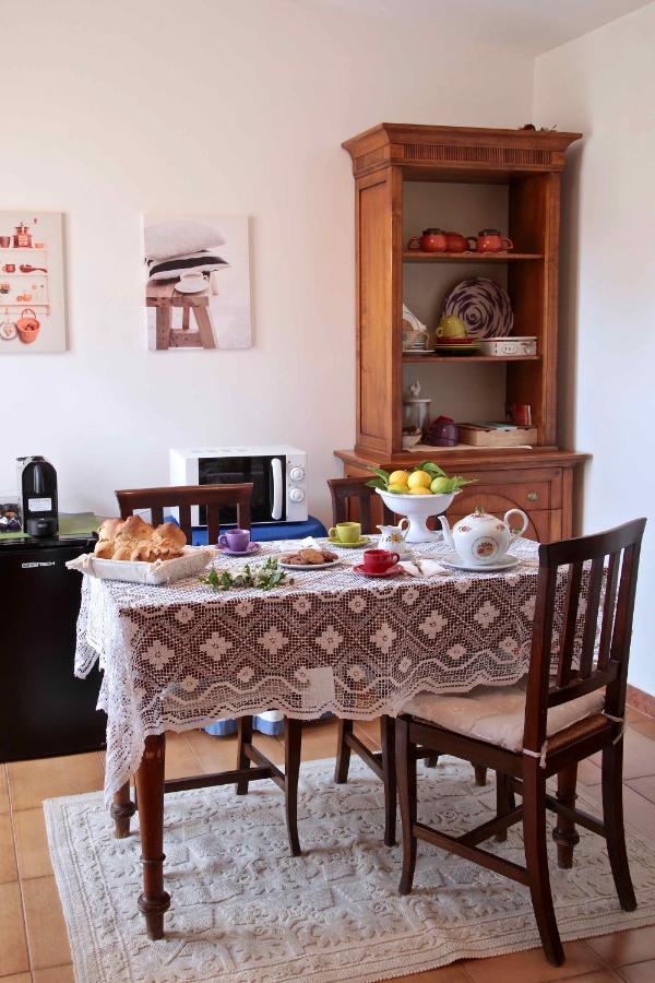 Casa Madda Bed & Breakfast Selargius ภายนอก รูปภาพ